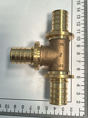 Тройник 25 RAUTITAN PLATINUM Rehau (Германия)