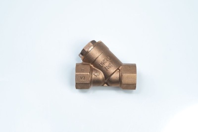 Фильтр сетчатый косой бронзовый Ду25 1" Rehau (Германия)