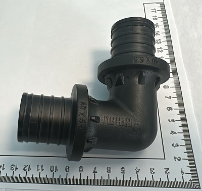 Угол 40х90 RAUTITAN PX Rehau (Германия)